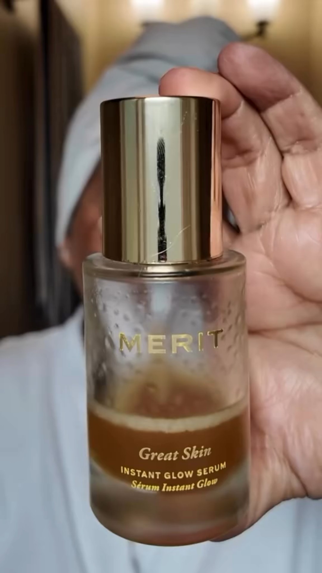 After my vitamin C and melasma treatments, I go in with @merit Great Skin as my last serum. The bi-phase texture gives me hydration and a little oil so all those watery layers don’t just evaporate in my dry climate, but it still feels lightweight on my combo/oily, over-50 skin.

#meritgreatskin #meritbeauty #over50skincare #over40beauty #comboskincare #dryclimateskin #realtextureskin #melasmaroutine #glowskincare #skincarelayers #genxbeauty

#LTKmorningroutine #LTKOver40 #LTKBeauty