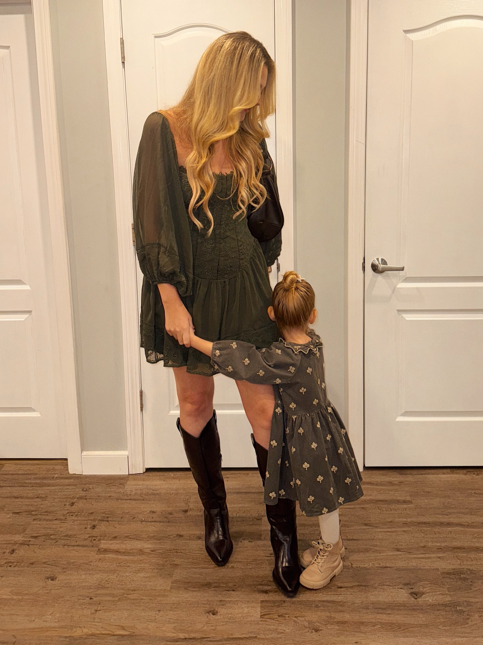 Thanksgiving dresses, Christmas dress, mommy and me, little girl dress, little girl dresses, Christmas dress for little girl

#LTKkids #LTKSeasonal #LTKparties