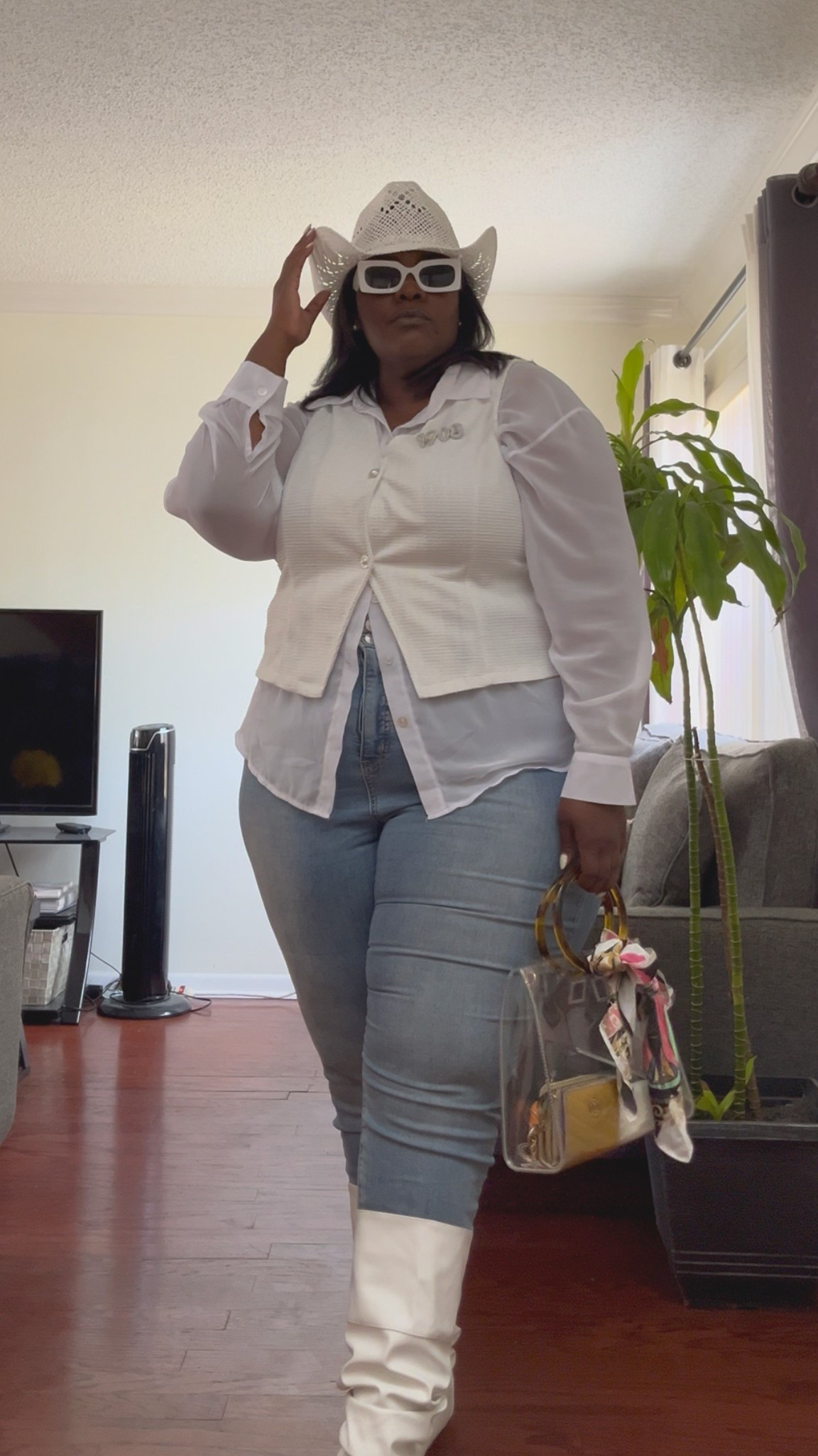 A cowgirl style - look of the day. 

#LTKPlusSize #LTKTravel #LTKStyleTip