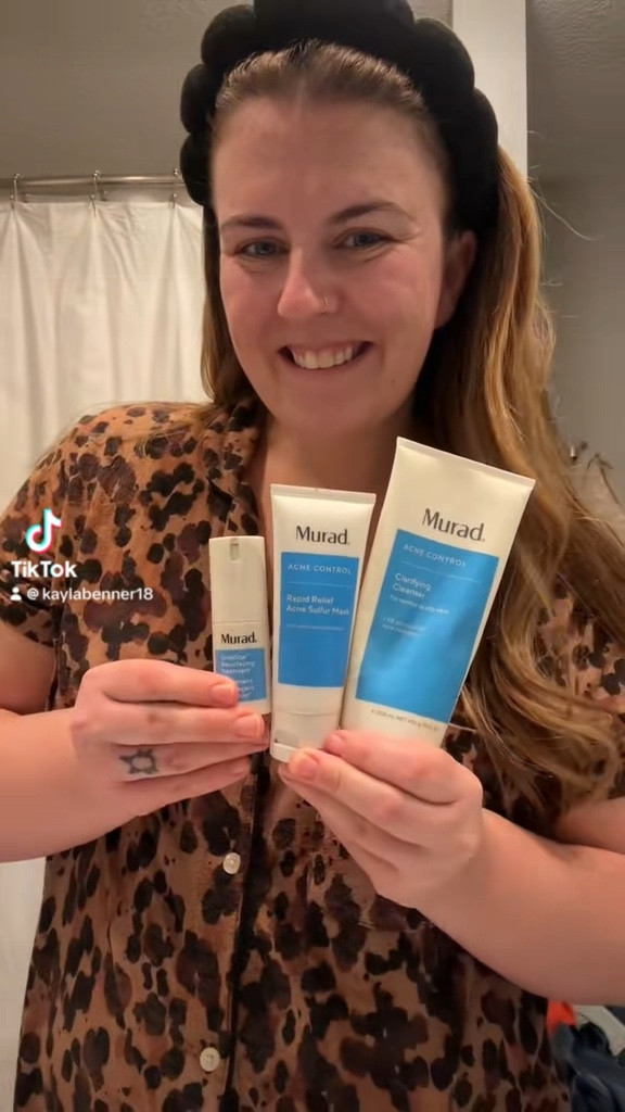 Nighttime skin care routine with Murad Skincare! I love using this Rapid Relief Sulfur mask to reduce oil and minimize my breakouts! Pair with the Clarifying Cleanser and InvisiScar Resurfacing Treatment and your acne doesn’t stand a chance!! 


#LTKGiftGuide #LTKBeauty