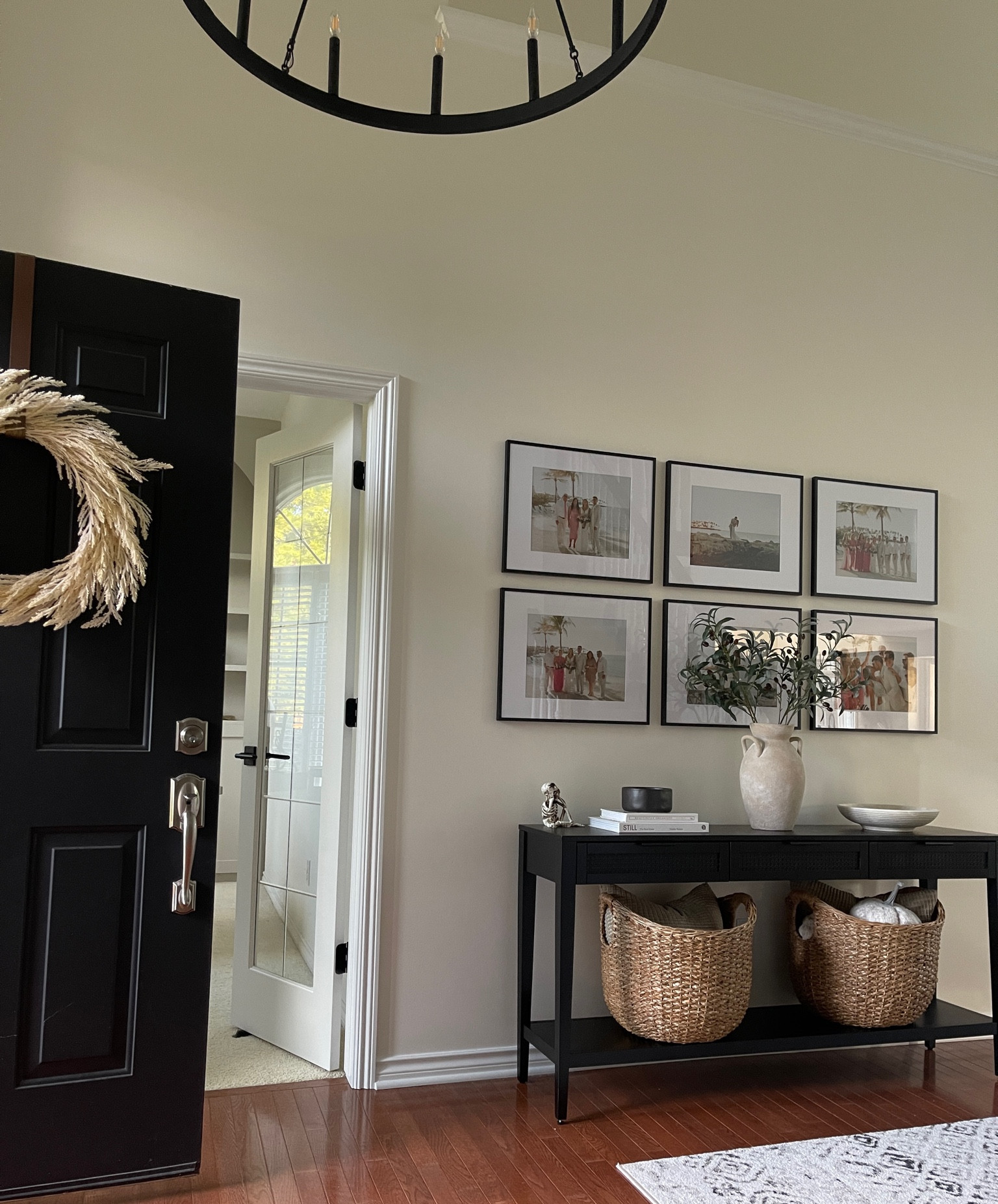 Entryway decor 

#LTKhome