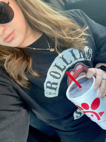 the comfiest sweatshirt & the cutest sunnies, which are only $10 right now 🖤

#LTKfit #LTKbeauty #LTKstyletip