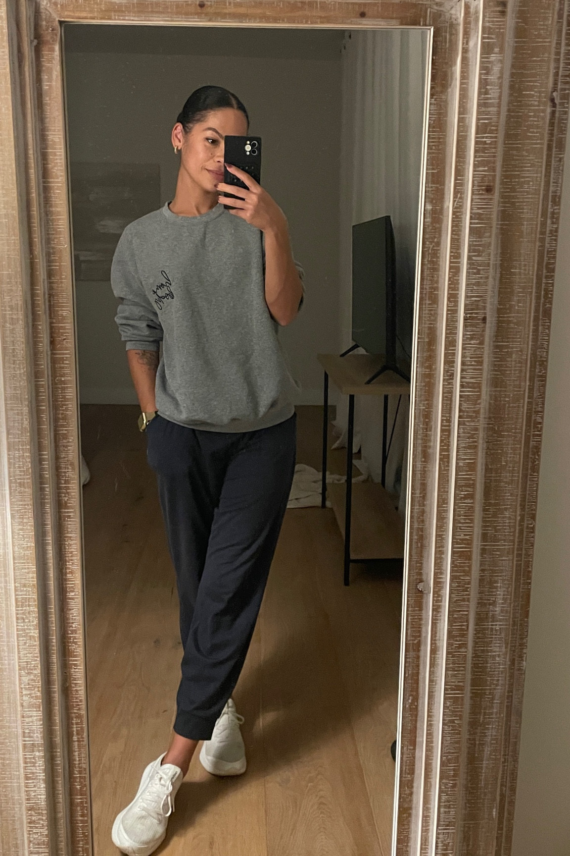 So grateful for sweatshirt weather 🙌🏽 joggers are the softest, I sized up 1 size for a looser fit. Allbirds are my current favorite sneaker  gold mesh watch band the same one I’ve worn for years! 