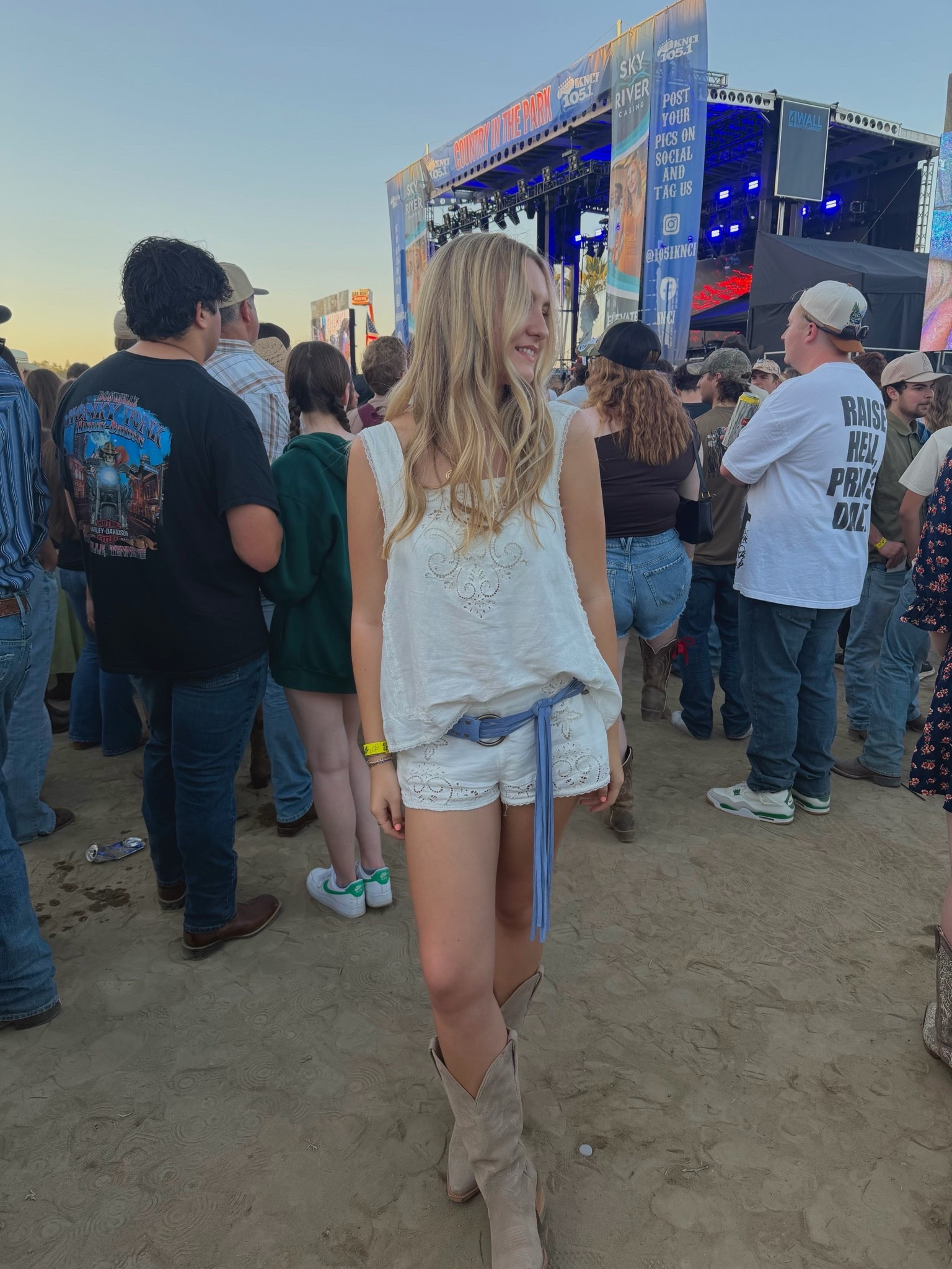 country in the park! country music festival concert outfit 🥰🇺🇸🎡🎟️



#freepeople #urbanoutfitters #denim #anthropologie #styleinspo #employee #summer #spring #LTKfindsunder100 #LTKmostloved #LTKSPRINGSALE #LTKfestival #LTKseasonal #LTKStyleTip #concert #ltkbacktoschool #urbn #comfy #LTKsalealert #instagram #LTKactive #LTKfitness #lounge #LTKworkwear #LTKtravel #everyday

#LTKdayinmylife #LTKgrwm #LTKSeasonal