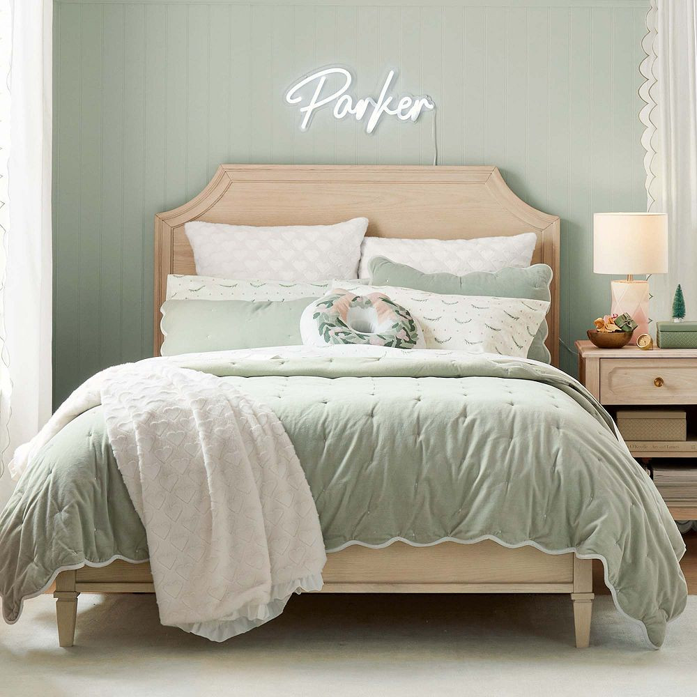 Auburn Classic Bed | Pottery Barn Teen
