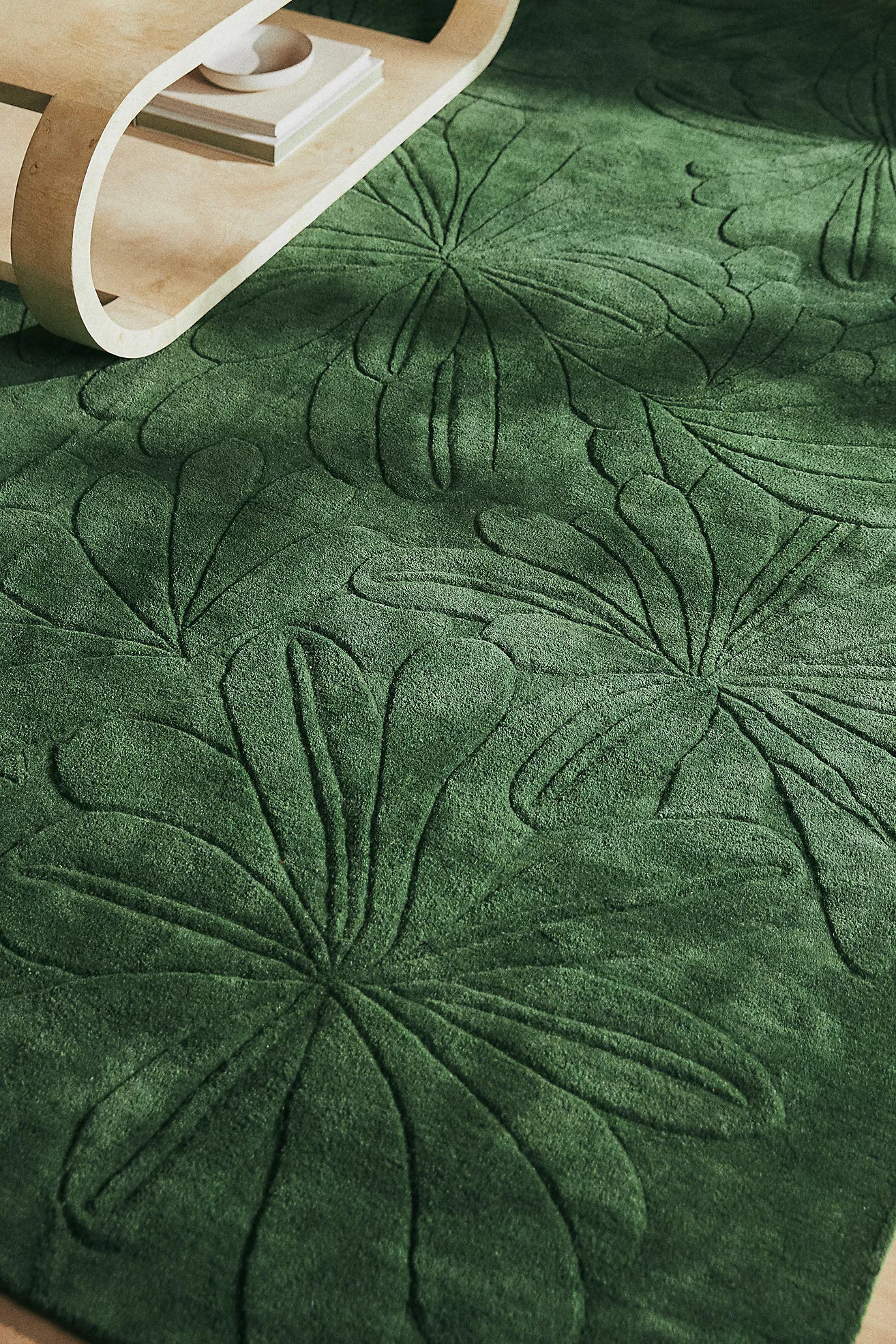 Hand-Tufted Sculpted Daisy Rug | Anthropologie (US)