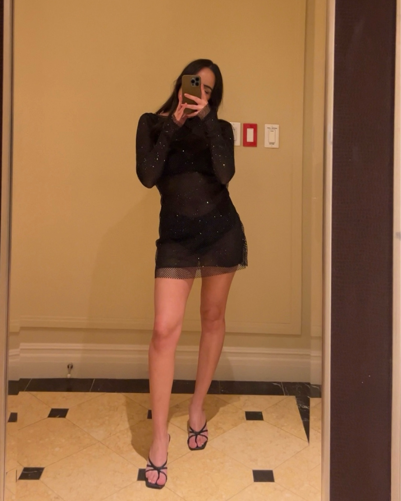 Black Long Sleeve Sparkly Embellished Mini Dress 

#LTKParties #LTKFindsUnder100 #LTKStyleTip