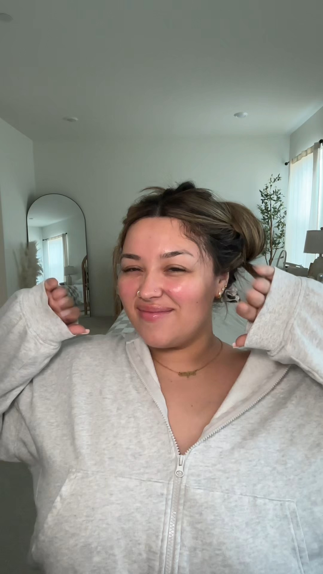 the way I have this new cardi album on REPEATTTTTT 🗣️

#fyp #grwm #getreadywithme #makeuproutine #makeup #postpartum 