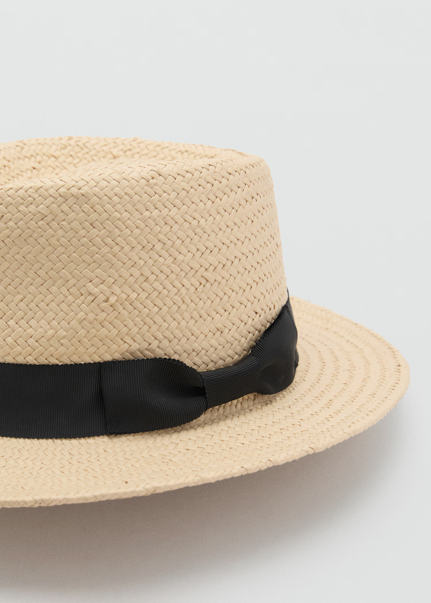 Natural fiber bow hat - Women | MANGO United Kingdom | MANGO (UK)