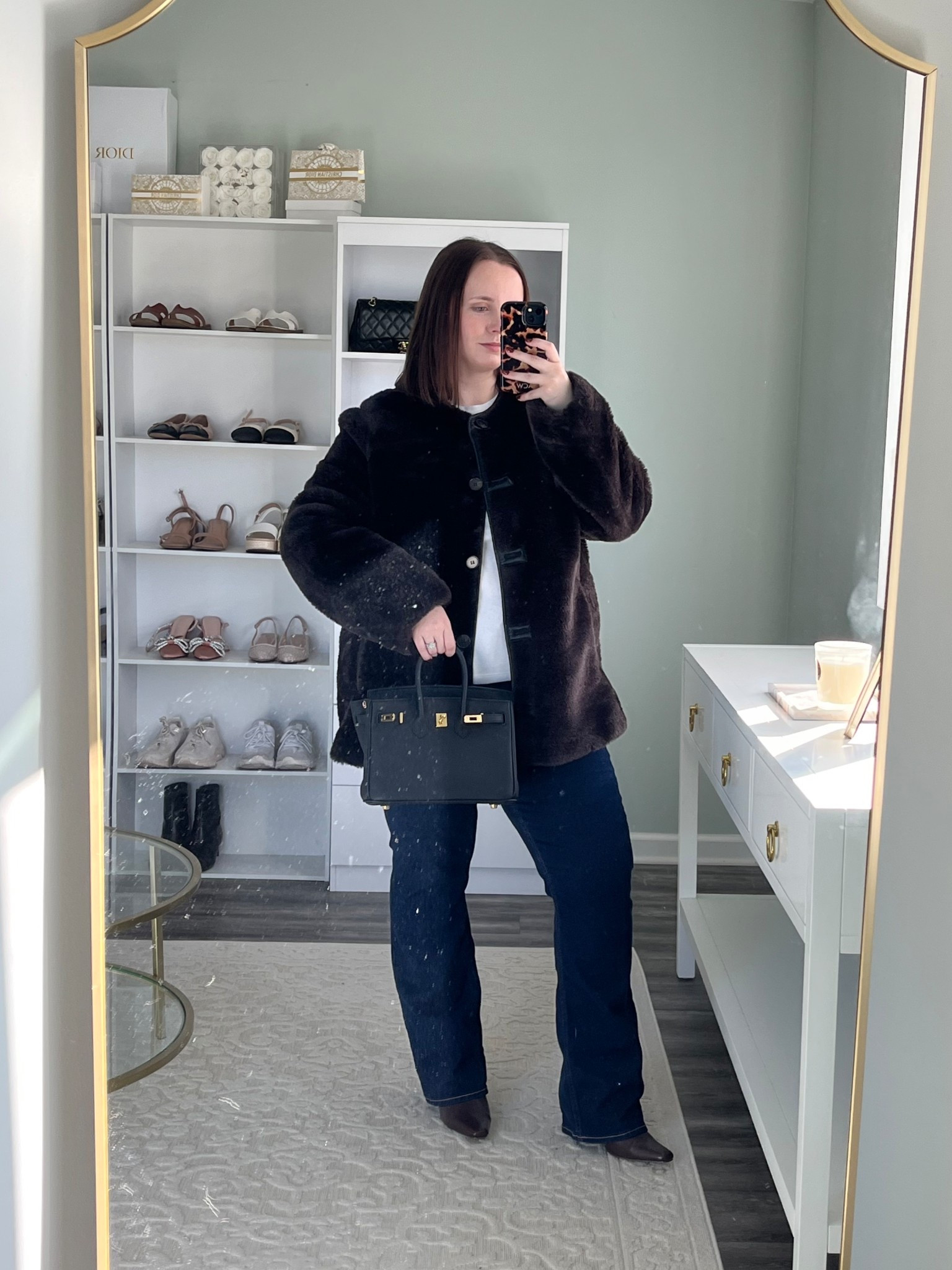 New coat from H&M 🤎

Outfit inspo, ootd, outfit ideas, midsize fashion, fall style, winter fashion, boots, chocolate brown, fall purse, poncho, sweater, knit, coat, fur coat, scarf, jacket 

#LTKMidsize #LTKStyleTip #LTKSeasonal