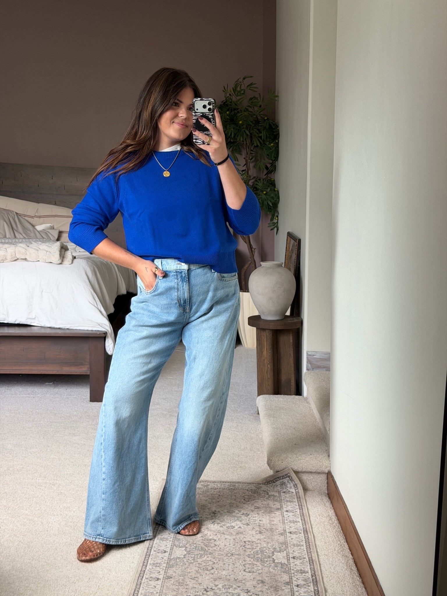 @Walmart sweater size large feels like cashmere and Old Navy jeans size 32 love this shape

Midsize, size 12, size 14, mom style, curvy outfit, thick tummy approved
