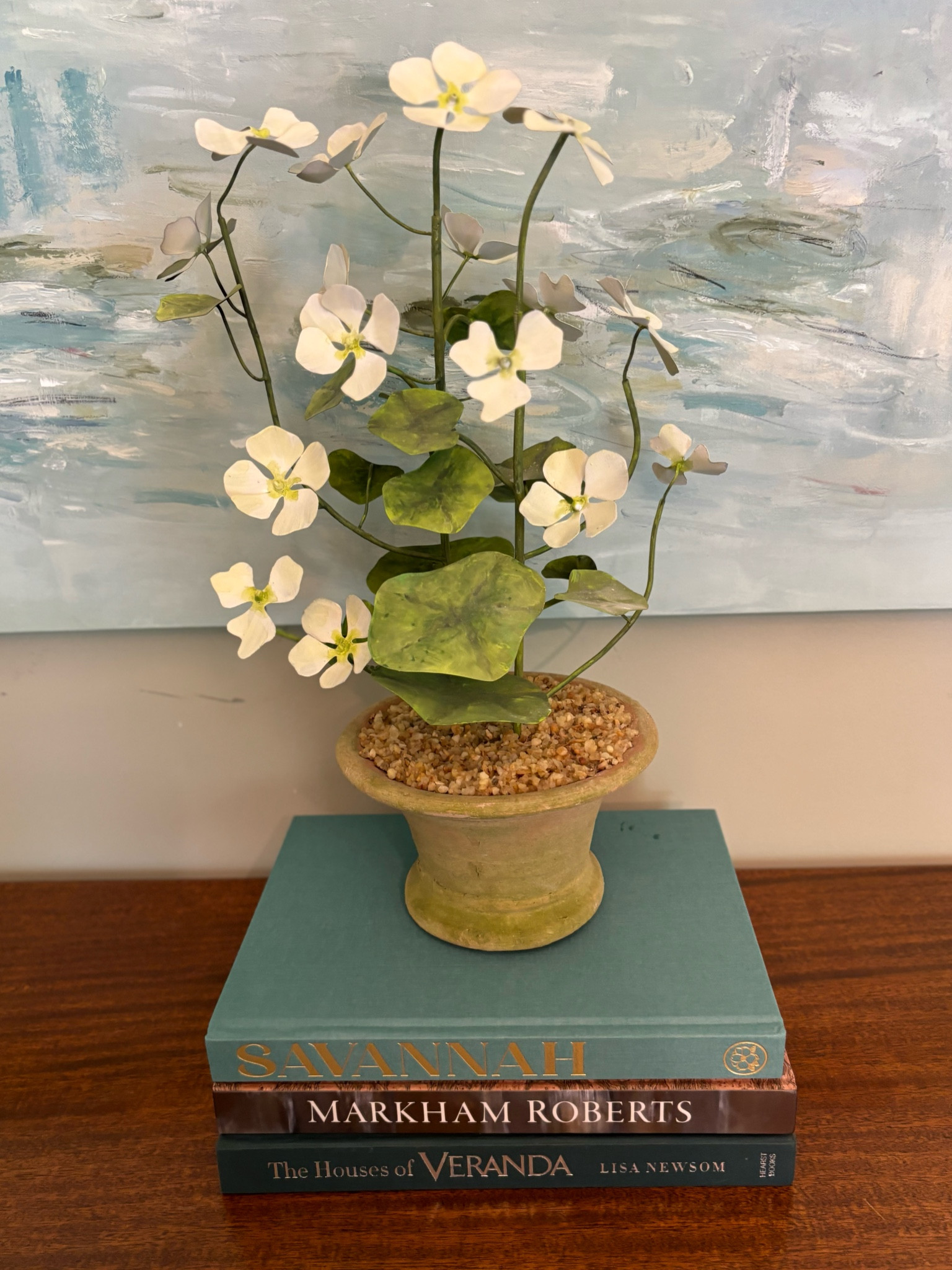 A great gift idea: A coffee table book that is a stylish ode to the city you love! Meet Pastel Paper’s blank book. 