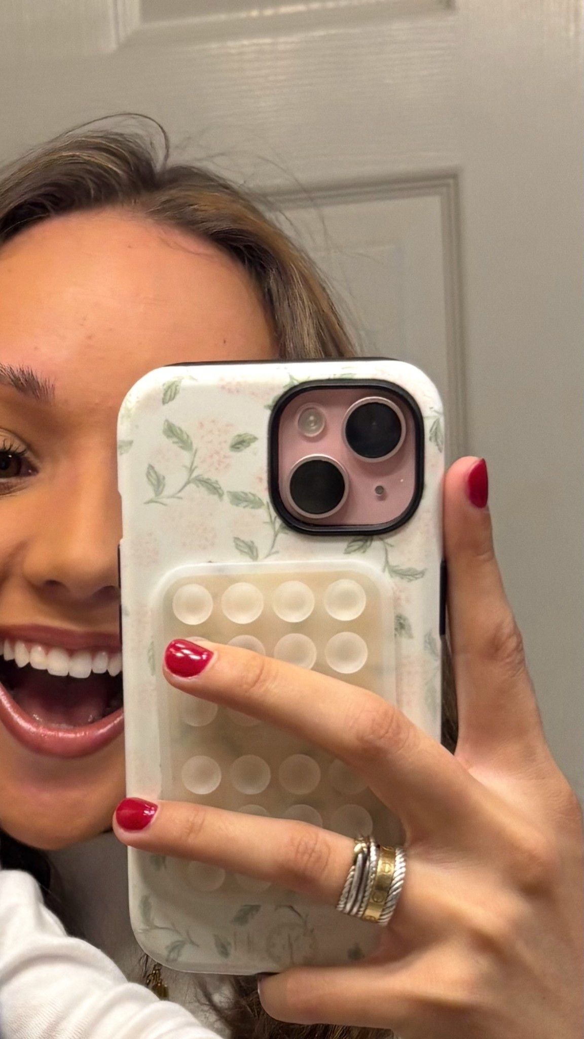 Linking my phone case!!