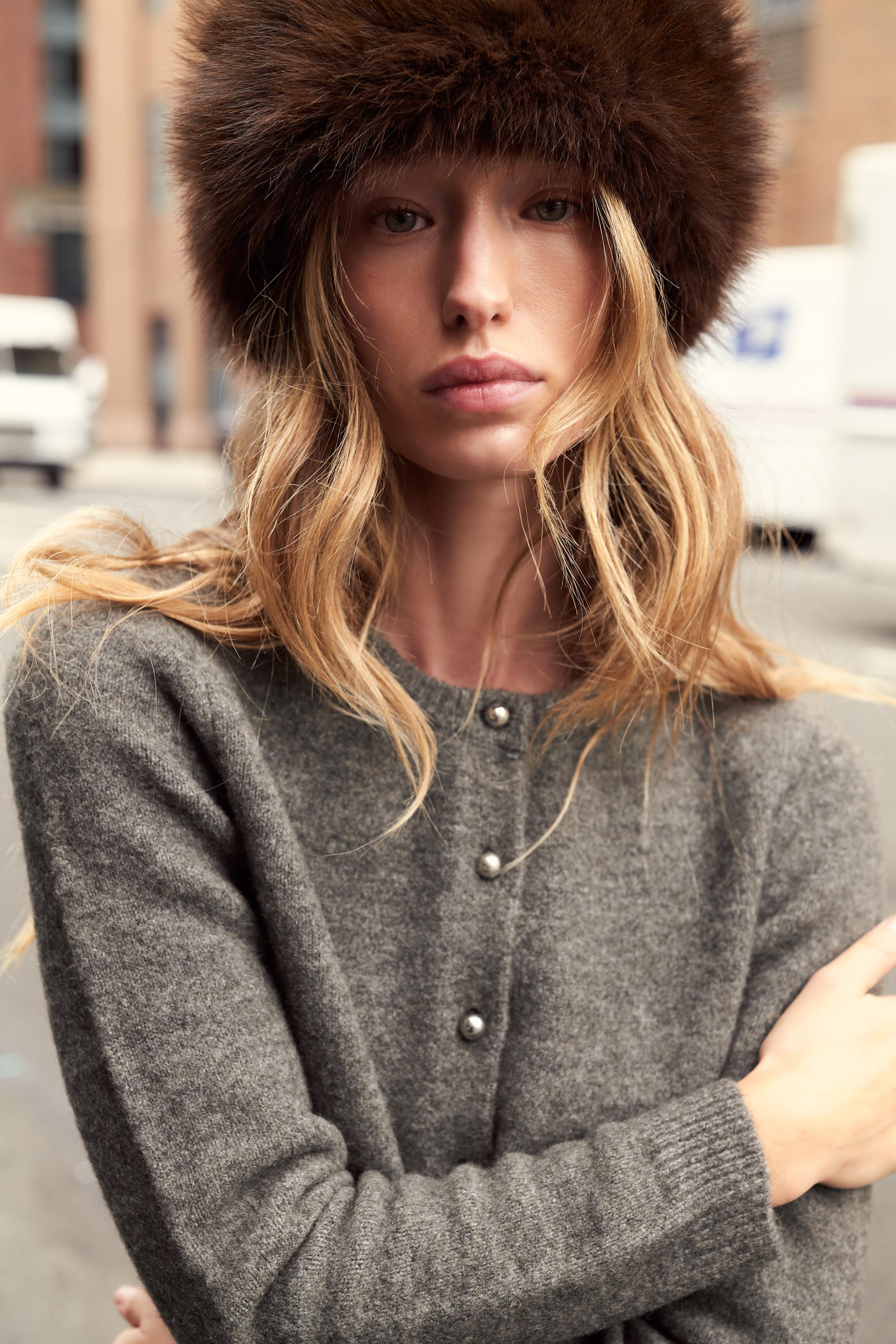 STRICKJACKE MIT METALLKNÖPFEN | Zara DE