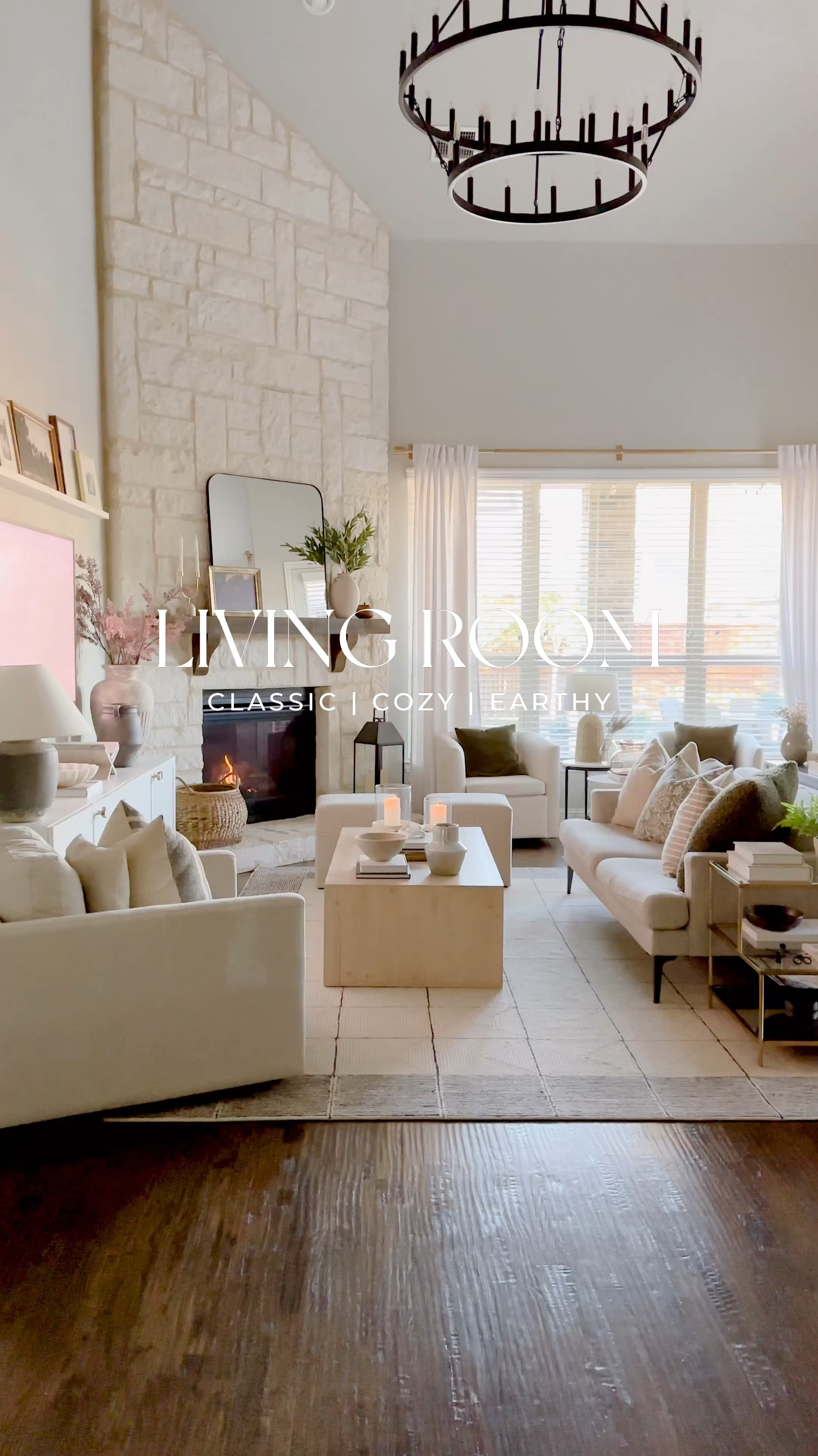 Living room cozy, relaxed living decor ideas 

#LTKVideo #LTKhome