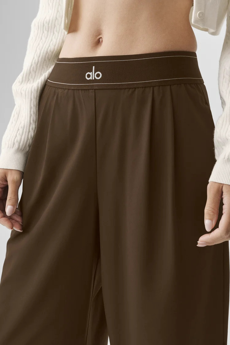 Suit Up Trouser (Short) | Alo Yoga