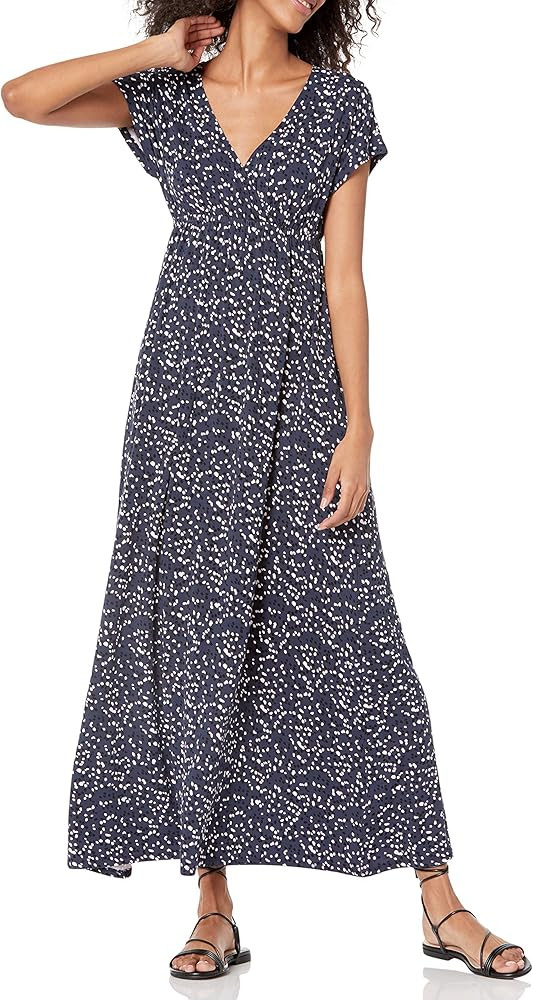 Amazon Essentials Women's Waisted Maxi Dress (Available in Plus Size) | Amazon (US)