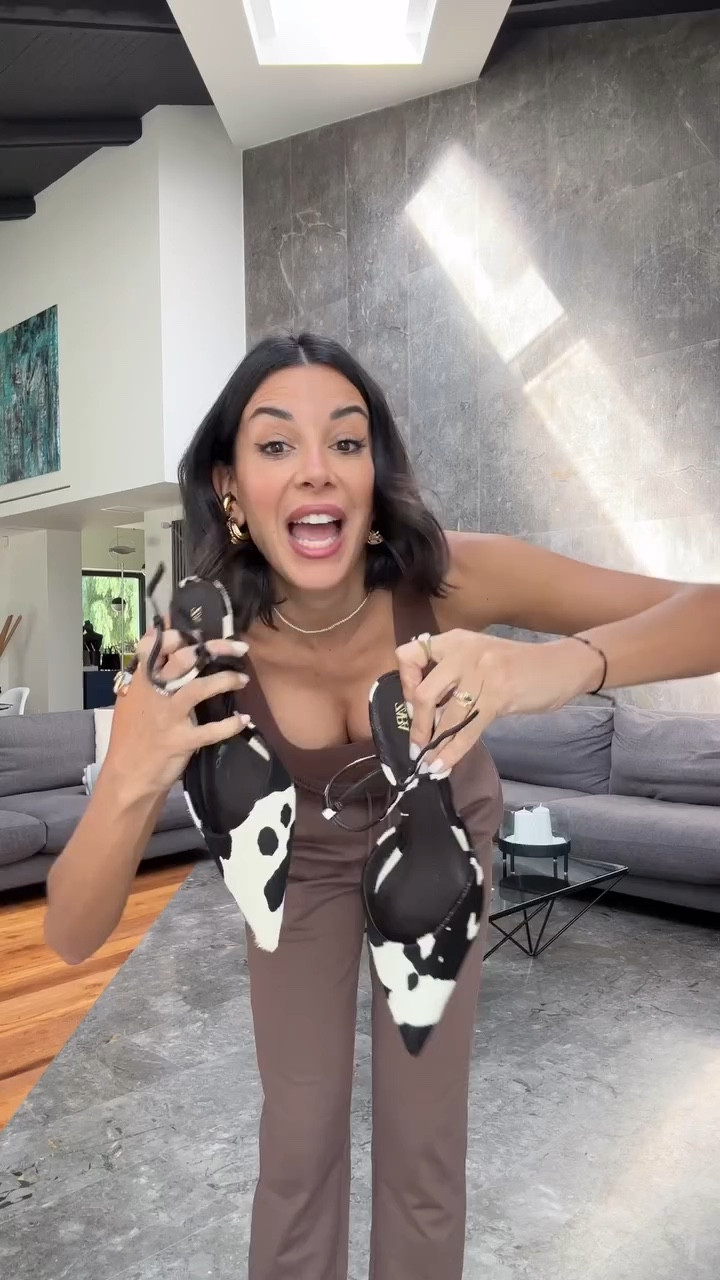 nuova ossessione sbloccata 🐮🐄 malata di queste slingback! 

#ootd #inspolook #zara #zaraoutfit #cow #slingback #animalier #springlook

#LTKitalia #LTKshoes #LTKspring