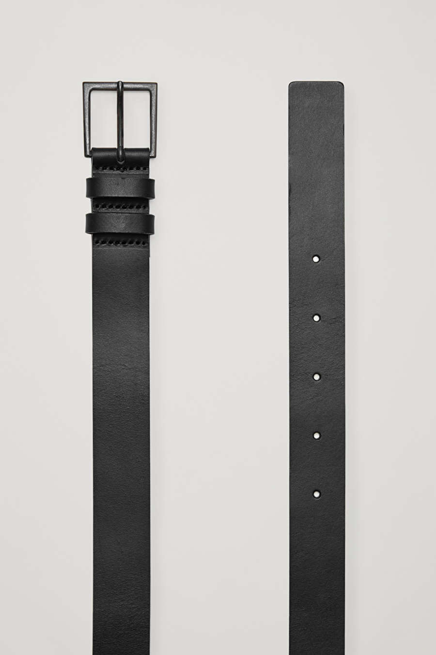 CLASSIC LEATHER BELT - Black - COS | COS UK
