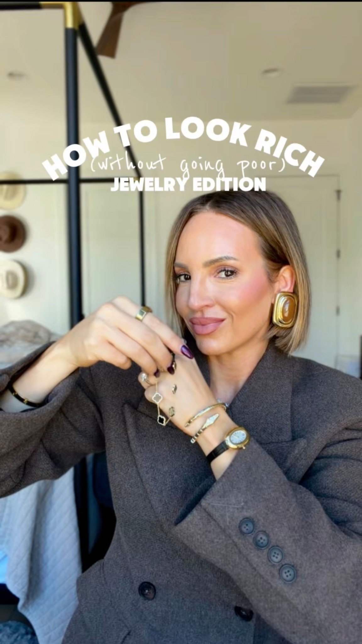 How to look rich without going poor, jewelry edition! The first time I showed this tennis necklace, you guys went wild over! Even my jeweler thought it was real. All these pieces are amazing. I am a stickler for details so I made sure to find the best pieces for you guys! I honestly can’t get over the Bvlgari bracelet though 🤤🤤 (the van cleef looking bracelet is available at Nordstrom’s as well, I linked it below, but for some weird reason, it’s pulling up a different picture)


#LTKStyleTip #LTKFindsUnder100 #LTKWorkwear