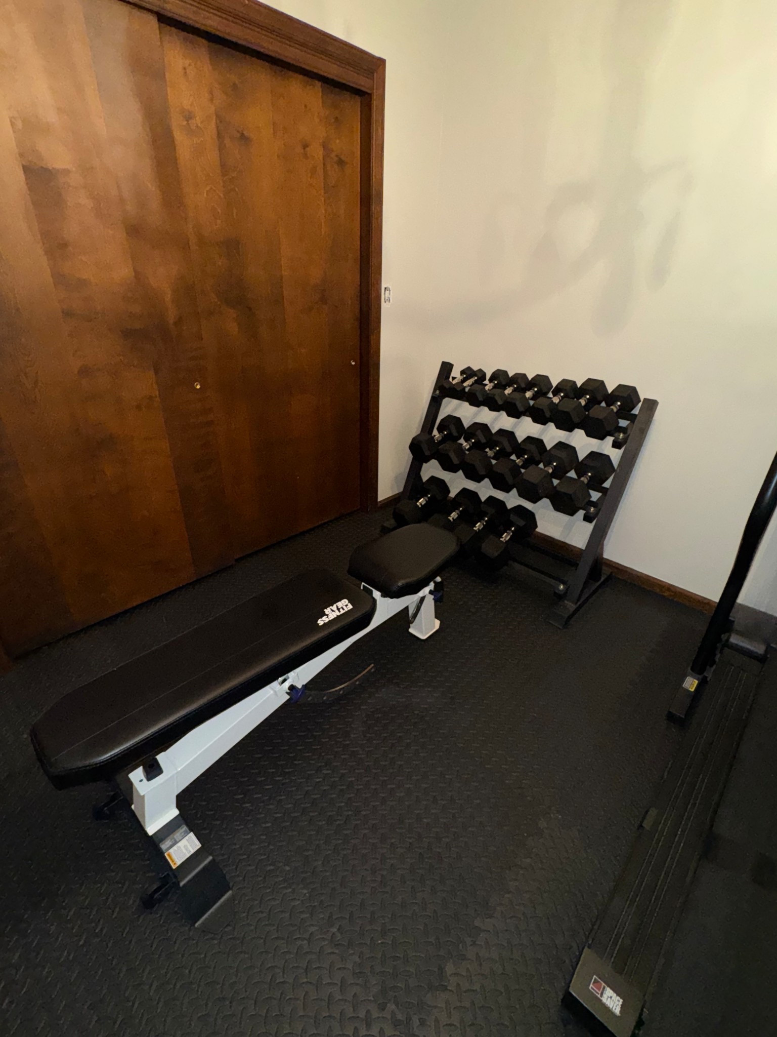 Slowly building out our home gym and this setup is already a favorite 🖤
A solid adjustable bench + dumbbell rack makes it so easy to get a quick lift in without leaving the house. Perfect for strength days, busy schedules, and no-excuse workouts.
Everything is linked here if you’re creating your own at-home gym setup 💪 Slowly building out our home gym and this setup is already a favorite 🖤
A solid adjustable bench + dumbbell rack makes it so easy to get a quick lift in without leaving the house. Perfect for strength days, busy schedules, and no-excuse workouts.
Everything is linked here if you’re creating your own at-home gym setup 💪

#LTKfitnessgoals #LTKGiftGuide #LTKHome