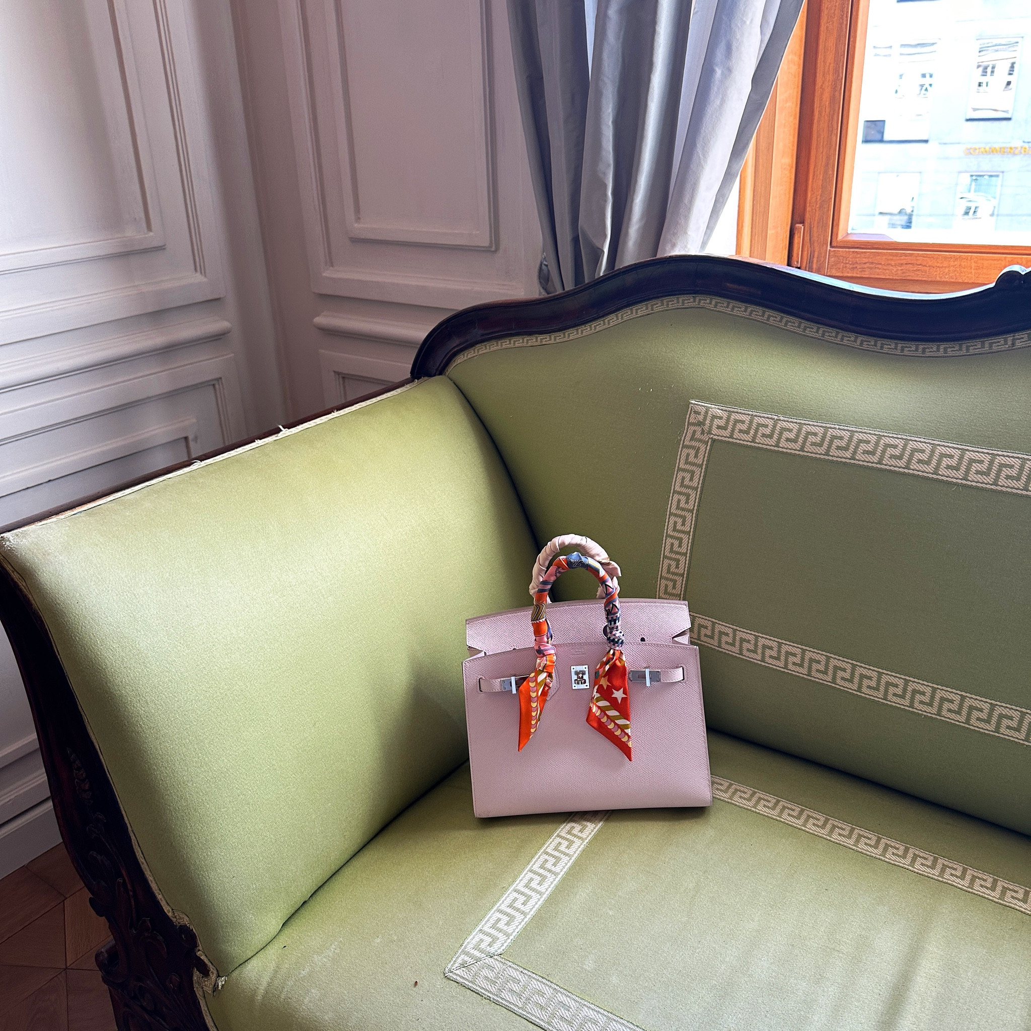 A Hermes Birkin 25 dream in Mauve pale. Mauve pale is one of Hermes rarest color and back this season💕 
#hermes #hermesbirkin #birkin25 #birkinbag #hermesmauvepale  


#LTKstyletip #LTKeurope #LTKitbag