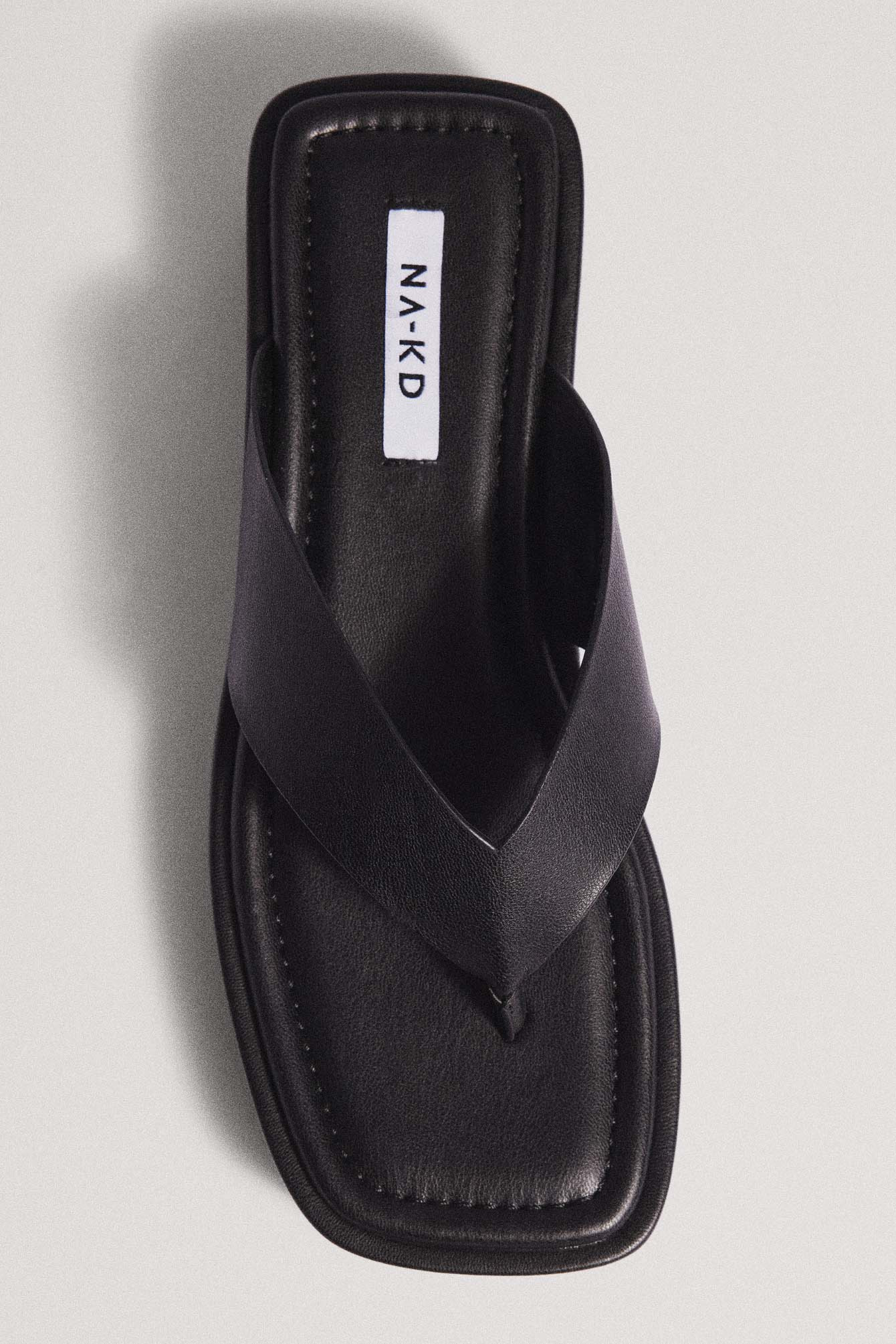 Toe Strap Flatform Slippers Black | NA-KD US