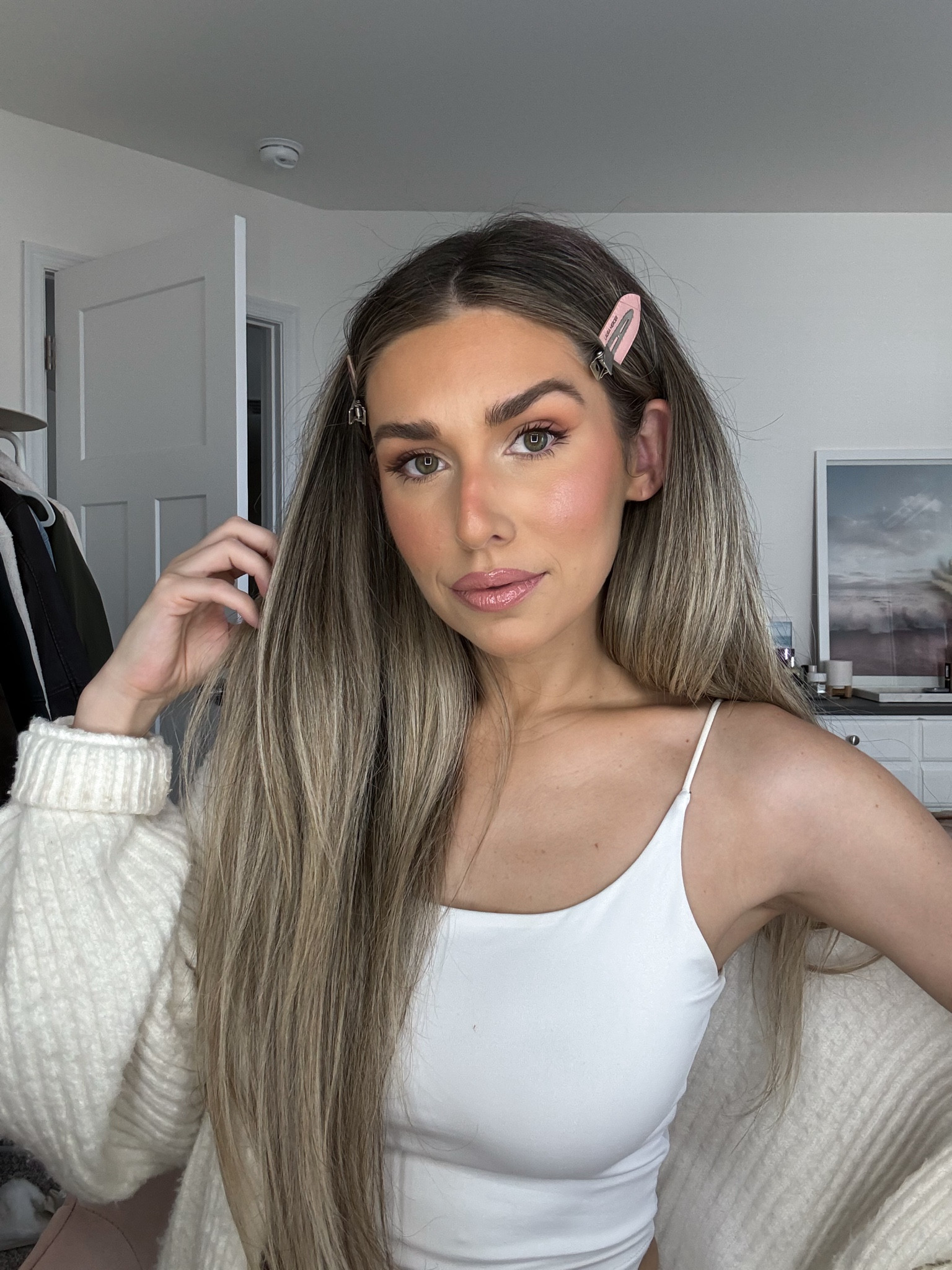 GRWM 🤍 go-to makeup lineup 

Everyday Makeup full of holy grail favorites 🤍 comment MAKEUP to get all of my product details sent to you directly! As always, everything is added to my LTK 

Sharing the full product breakdown below 👇🏽 
@lorealusa Lumi Glotion in medium 
@toofaced Born This Way Foundation in Light Beige 
@kosas revealer concealer in 3W
@dibs desert island duo in shade 2 | code KAIT15
@narsissist blush in original O
@lauramercier translucent setting powder 
@milanicosmetics blush in luminoso 
@toofaced Natural Nudes Eyeshadow Palette
@tartecosmetics Maneater mascara | code KAIT
@charlottetilbury lip liner in pillow talk 
@hudabeauty lipstick in Buttercup 
@dibsbeauty lip gloss in Italian soda | code KAIT15
@diorbeauty Highlight Palette 

#LTKVideo #LTKfindsunder50 #LTKbeauty

#LTKBeauty #LTKStyleTip #LTKFindsUnder50