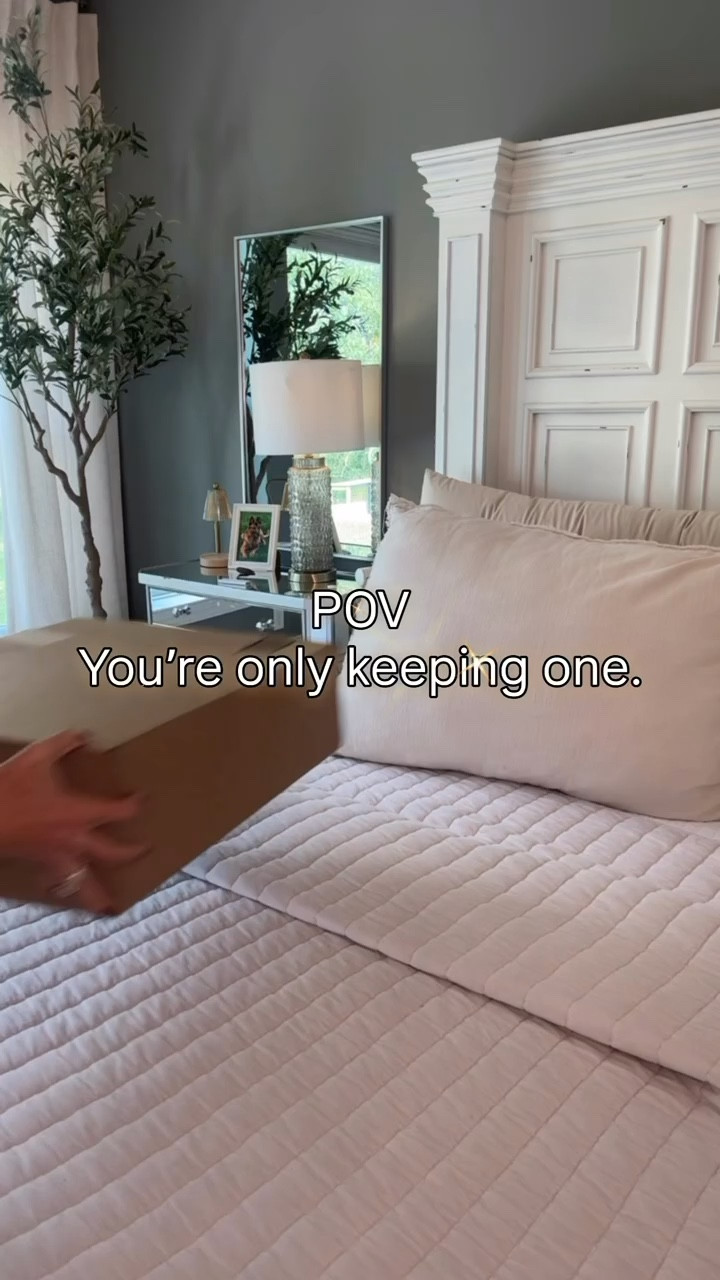 Fall bag inspo, suede bags that I want to wear nonstop this fall 🍂

Handbag, suede bags, shoulder bag, fall fashion, themominstyle



#LTKStyleTip #LTKItBag #LTKSeasonal