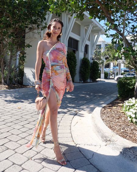 Love this dress for a beautiful weekend in any warm weather climate. 🌸✨The fit, style, and print is absolute perfection. Top with some mixed metal bangles and chunky hoops like me to add shine and that extra little wow factor. 

#LTKstyletip #LTKbump #LTKtravel