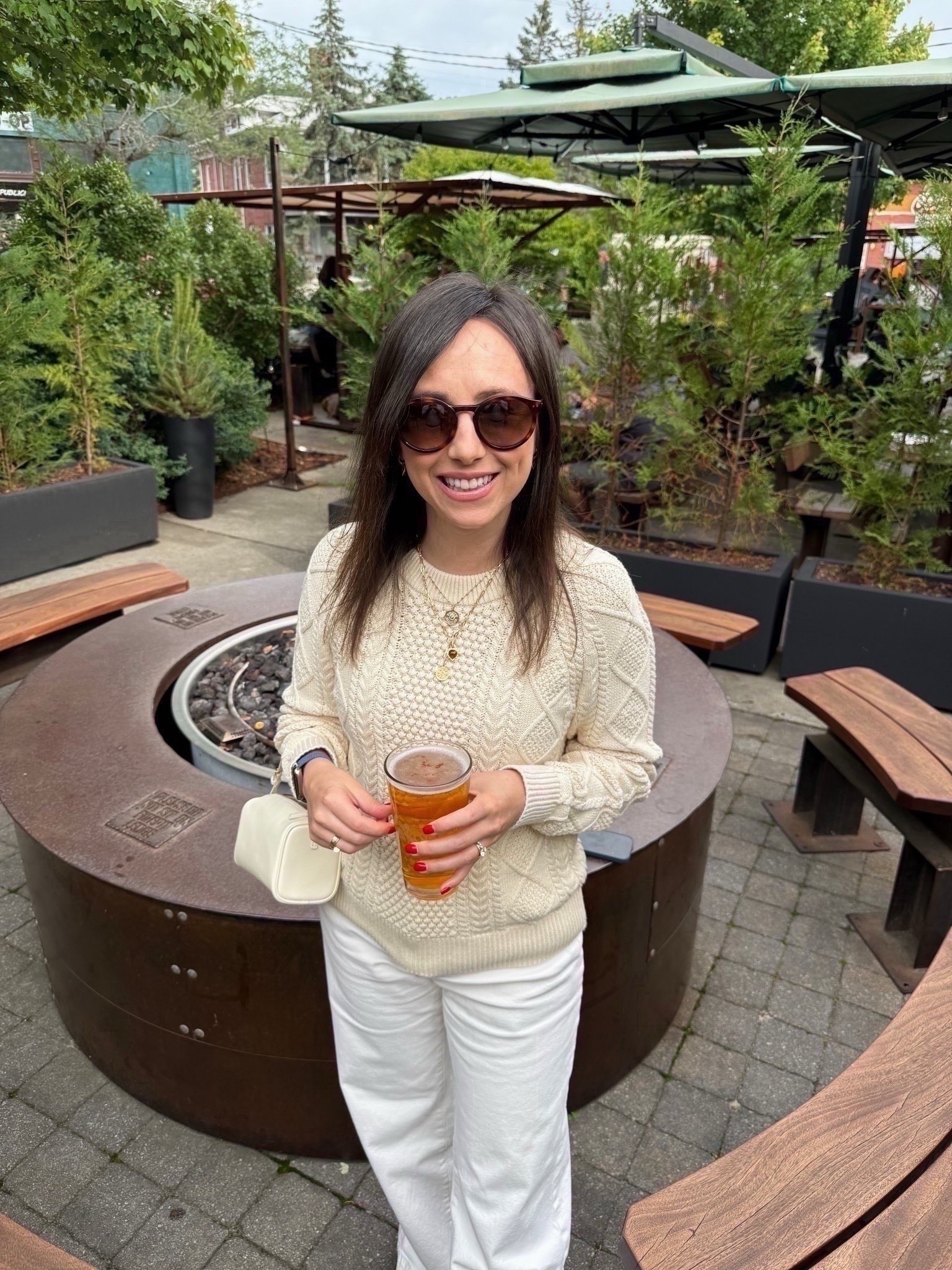 J crew cable knit sweater (xs) with white jeans (25)



#LTKootd #LTKSeasonal #LTKFindsUnder100