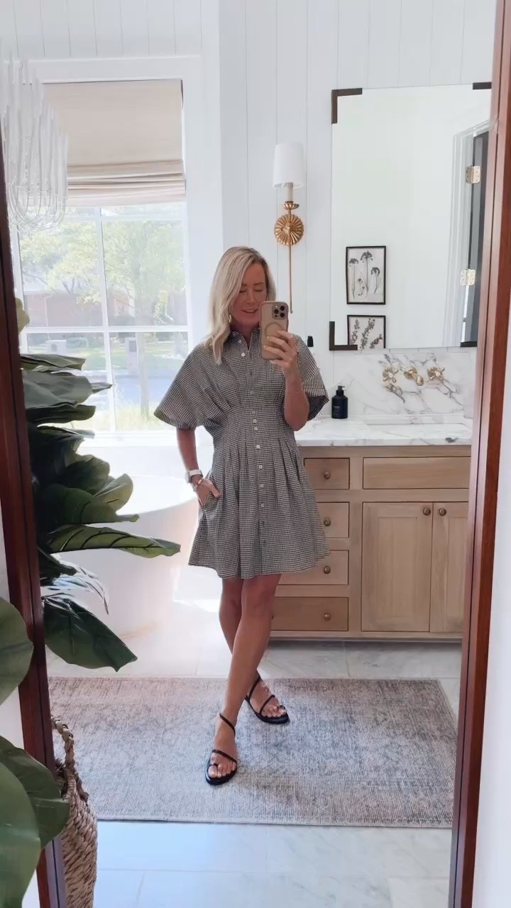 This dress is always a winner, love everything from the silhouette to the print. 

Dress: xs

@Anthropologie #AnthroPartner

#LTKootd #LTKSeasonal #LTKOver40