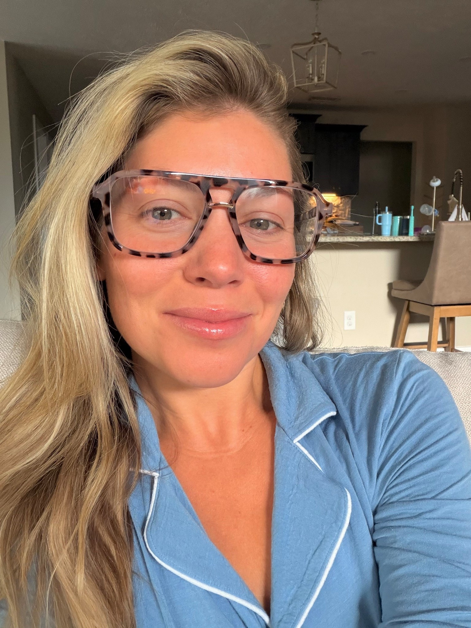 Blue light blocking glasses from Amazon 🤓

#LTKMothersDay #LTKmorningroutine #LTKootd