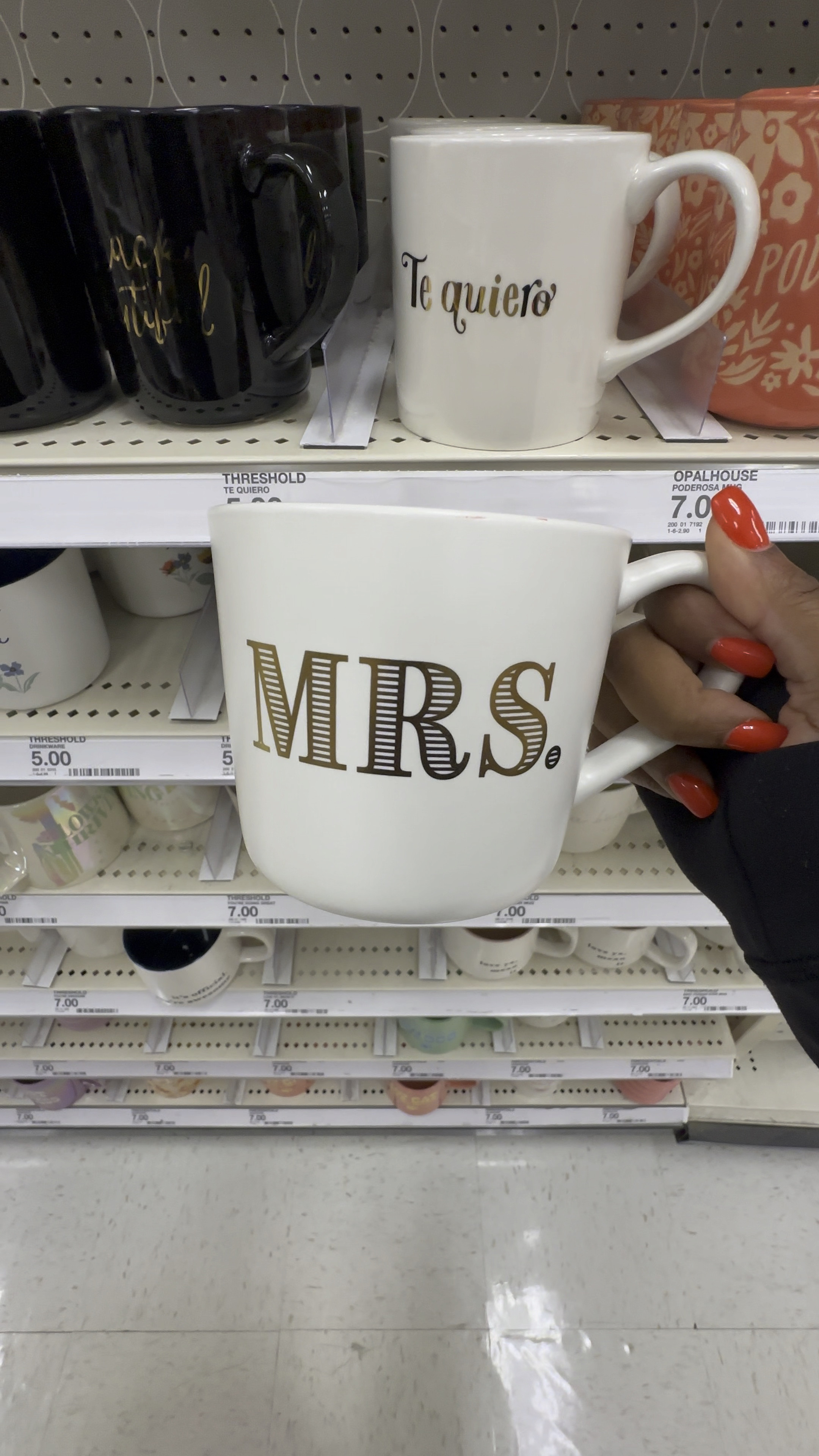 For all the wives that somehow find time to do it all💍 ☕️ 

#LTKVideo #LTKHome #LTKFindsUnder50