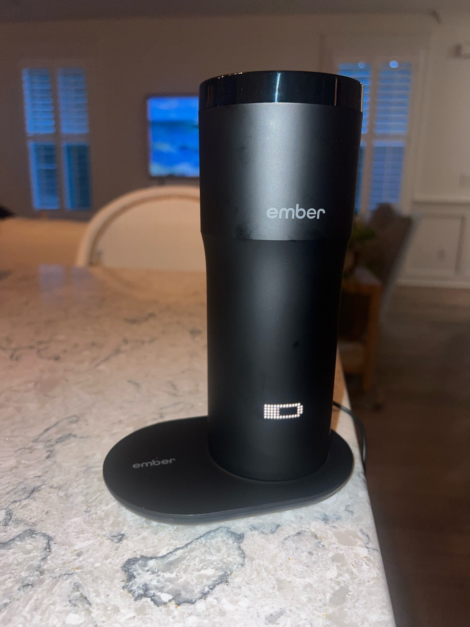Finally pulled the trigger and got the on-the-go Ember, travel mug! Love my reg mug version for at home but this is next level! It’s temp controlled so it stays hot for up to 3 hrs and Bluetooth connects to your phone!