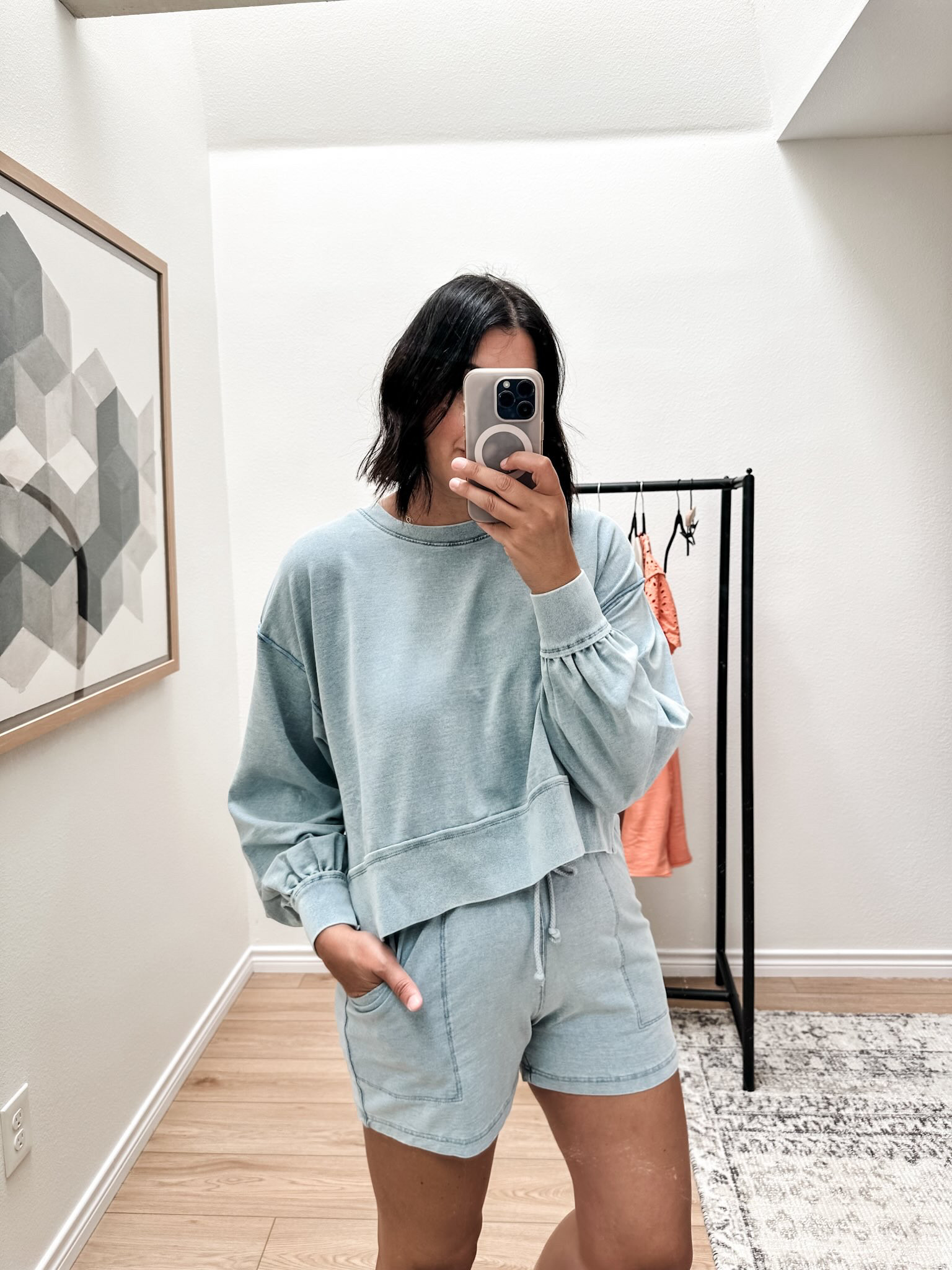 LOVE  this set so much! I’m in the medium of the pullover + of the shorts. Size UP in the shorts if you want a looser fit!  I added in the matching pants as well! 

 @splendidla

 

 