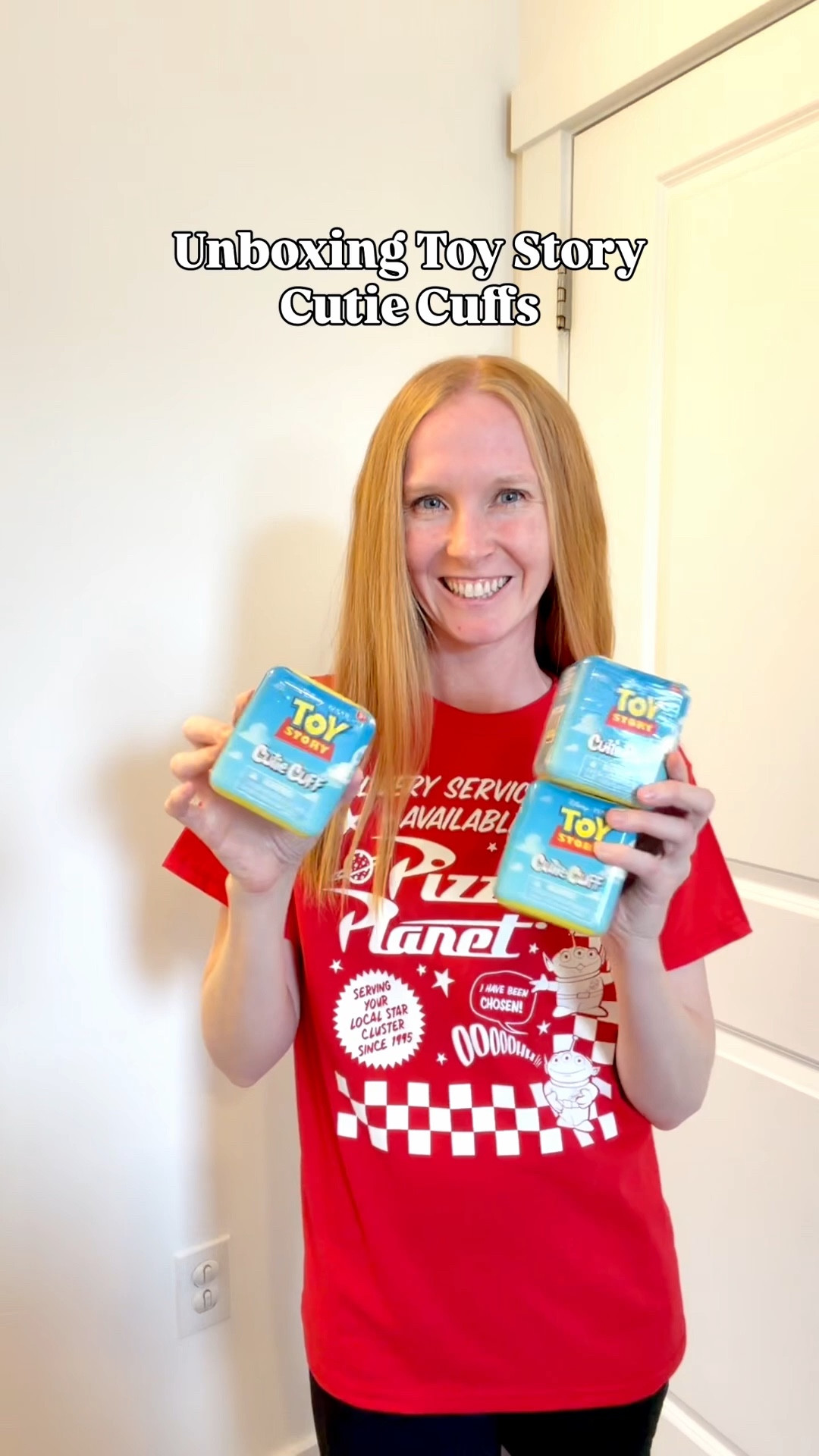 Unboxing Toy Story Cutie Cuffs in my Pizza Planet shirt! ❤️

#LTKTravel #LTKgrwm #LTKootd