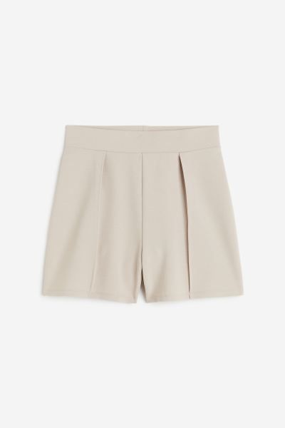 Pleat-detail Shorts - Light beige - Ladies | H&M US | H&M (US + CA)