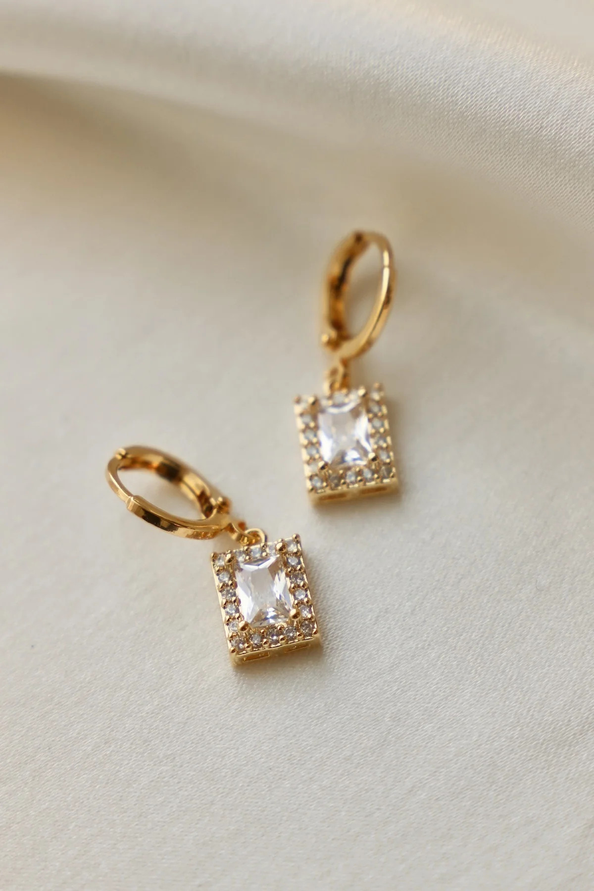 ARIA RECTANGLE HUGGIE | Katie Waltman Jewelry
