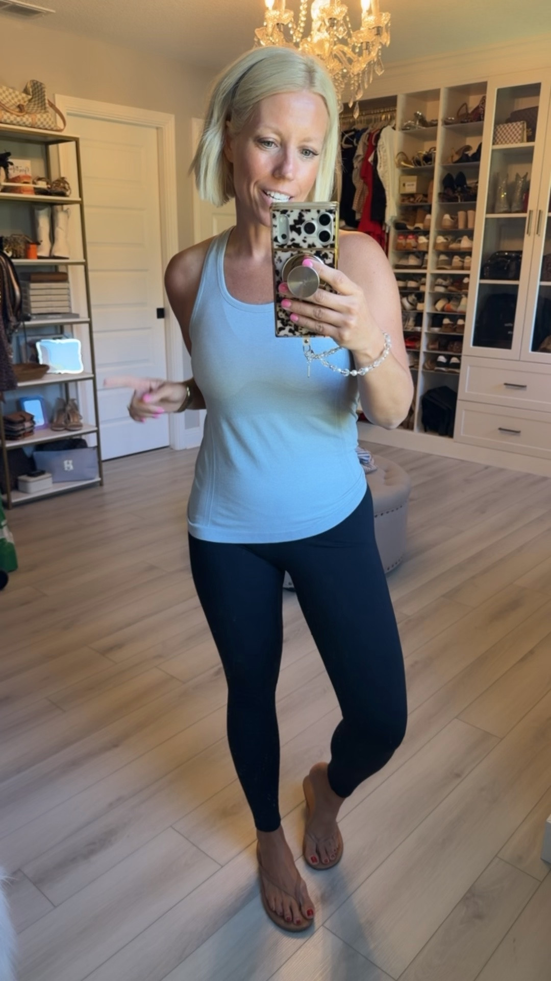 Tank and leggings small

#LTKSaleAlert #LTKActive #LTKootd