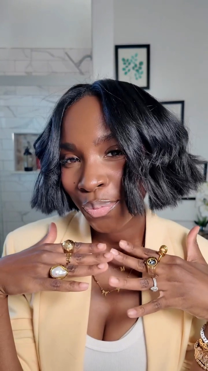 Hair diaries: my version of wave curls! I think I did a pretty good job! What y’all think?

LINKED: my flat iron, blush, rings, hair products used
