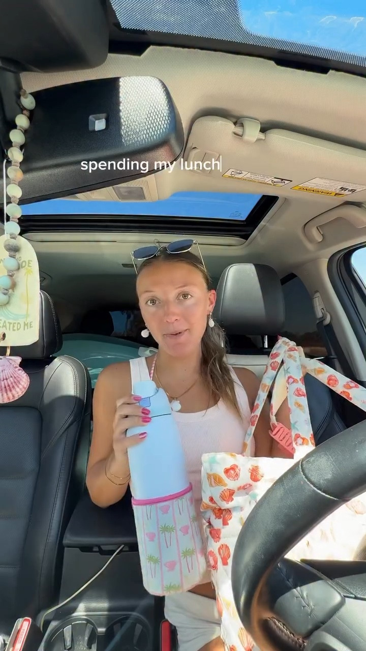 spending my lunch break at the beach bc i didn’t move to florida to be stuck inside all day 🌺🥪🌴

#lunchbreak #florida #beach #vlog