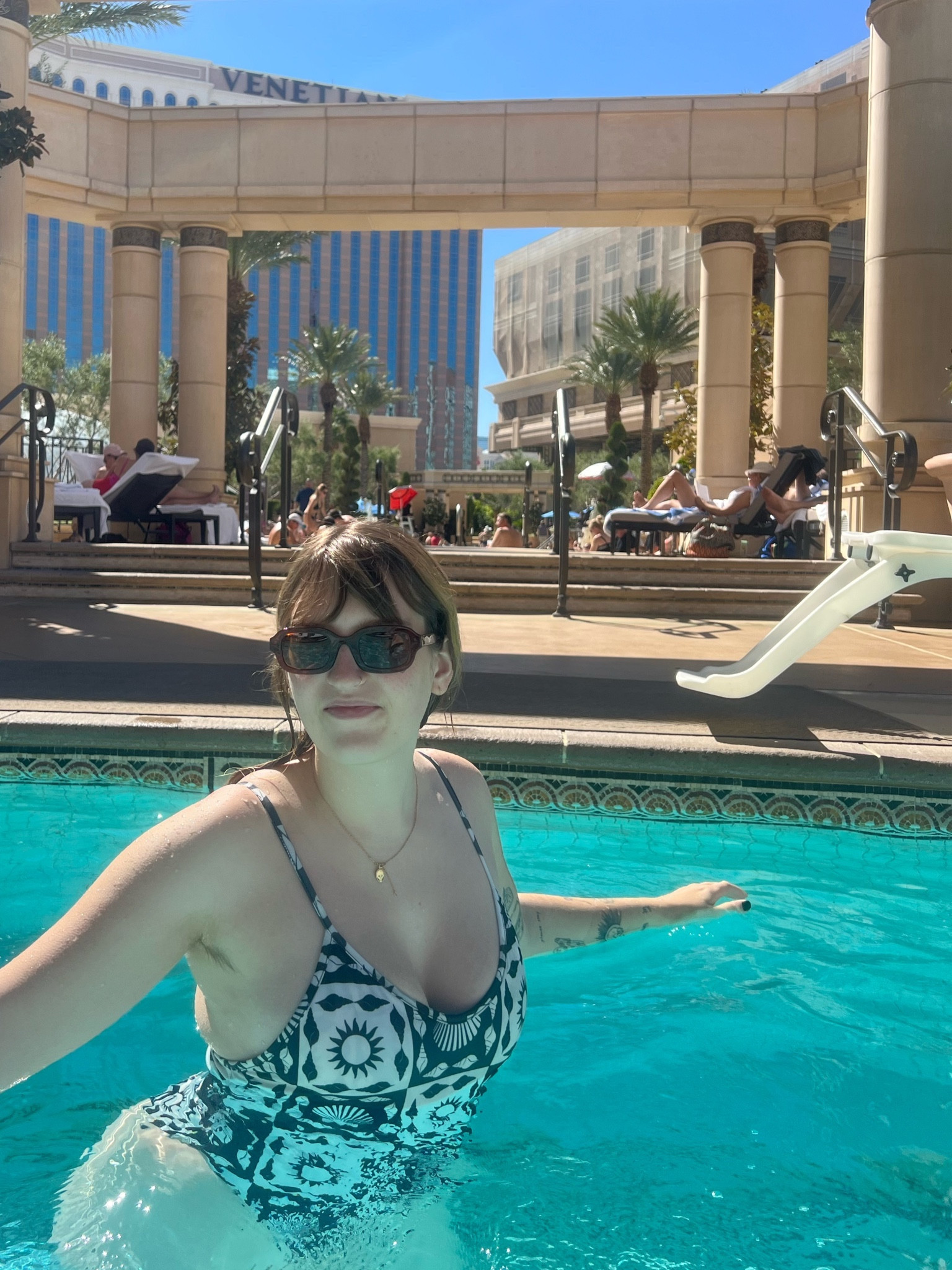 Visiting The Venetian Pool in Las Vegas, Oct ‘23!

The pool is one of my favorite places for so many reasons, and this swimsuit is currently on sale during Lisa Says Gah’s 24% off sale for New Years. It’s so cute on so many different body types, and is truly the perfect year-round one piece for LA and anywhere I’m travelling!

#LTKsalealert #LTKswim #LTKmidsize