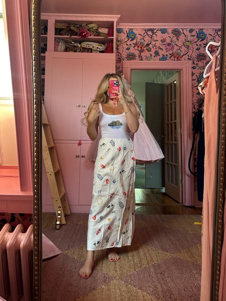 Summer Try-on Haul feat. Abercrombie & Fitch, Lisa Says Gah, Old Navy, Selkie, and TA3 Swim

Lisa Says Gah Harley Tank in Olive Bowl - wearing size XS

Abercrombie & Fitch Linen-Blend Column Maxi Skirt - wearing size XS

#LTKFindsUnder100 #LTKStyleTip #LTKSeasonal