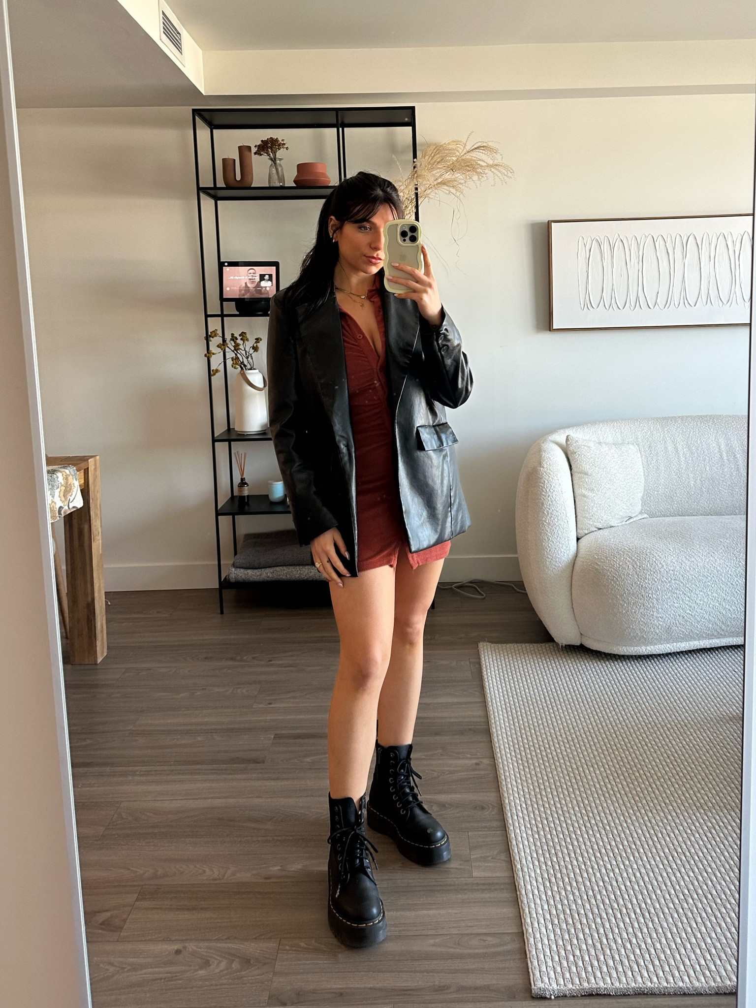 Fall Outfits
Leather blazer princess Polly, dress white fox boutique, boots doc marten platform