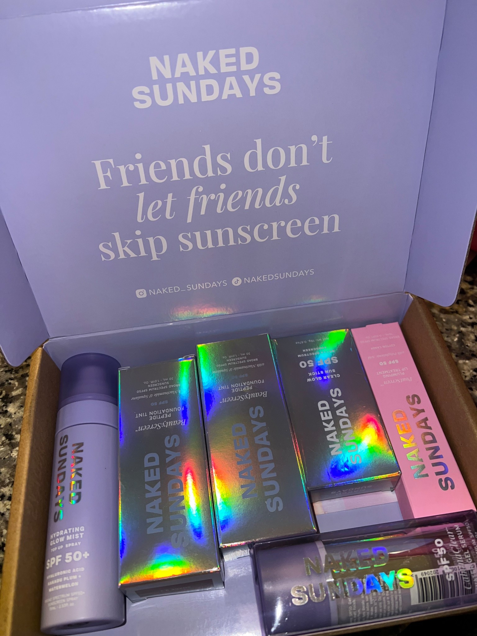 you love that no-makeup glow, this one’s for you 👀💋

Their BeautyScreen SPF50 Tints give skin a lightweight, glowy finish with real sun protection. It’s skincare + makeup in one — packed with peptides, niacinamide & squalane to hydrate and smooth while evening your tone.

Perfect for “clean girl” days, brunch, or when you just want to look put-together without foundation. 💅🏾

🩷 SPF 50 protection
✨ Sheer but buildable coverage
💧Hydrating + glow-boosting
☀️ Good for everyday wear

#NakedSundays #TintedSunscreen #SPFGlow #CleanGirlAesthetic #NoMakeupMakeup #BeautyTok #SkinTint #SPFQueens

#LTKFindsUnder100 #LTKBeauty