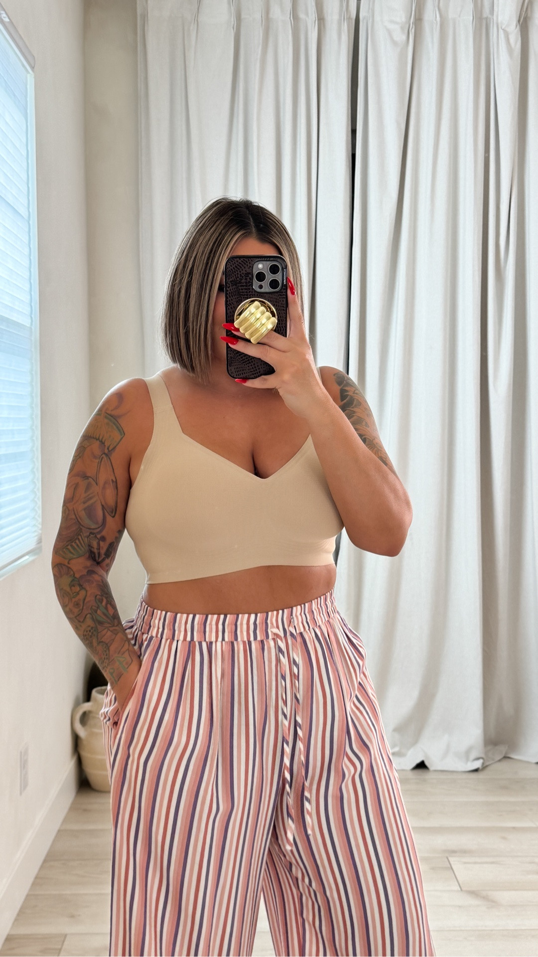 Amazon bra size xl 
Pants xl
