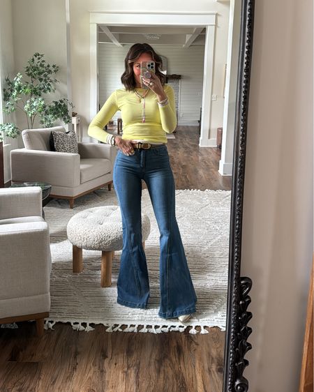$25 flare jeans from Walmart! Tts I’m in size 0 in XS shirt, def runs small I’d size up! @walmartfashion #walmartfashion #walmartpartner

#LTKFindsUnder50 #LTKSaleAlert #LTKStyleTip