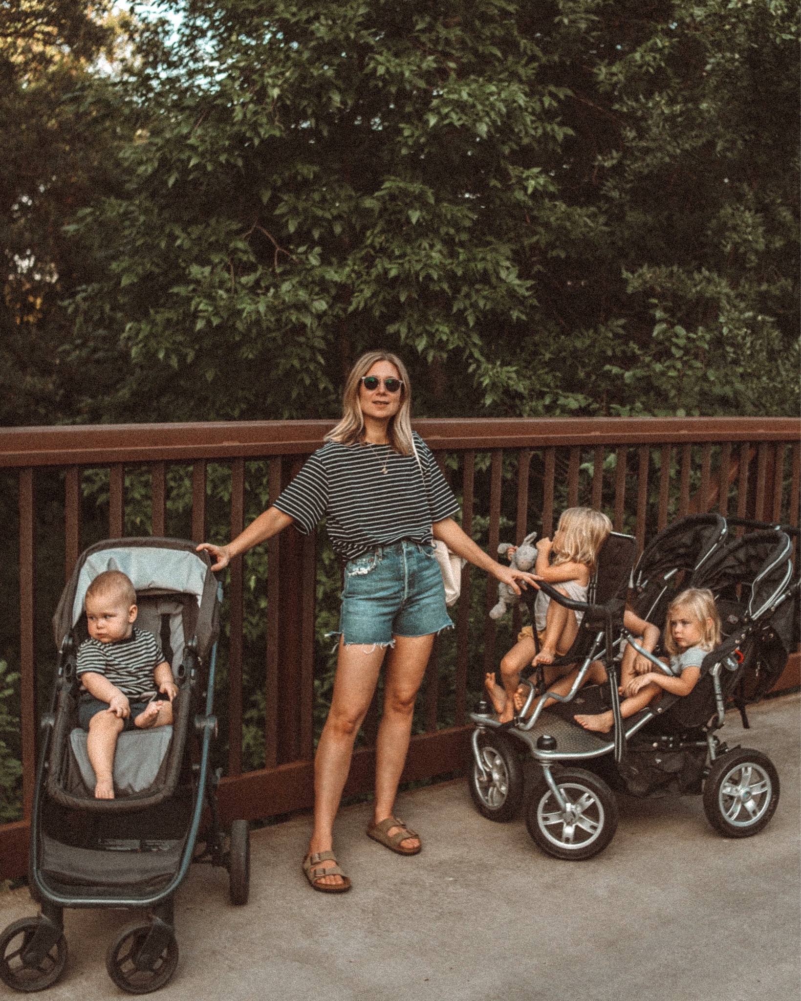 Warm weather mom outfit idea 

#LTKSeasonal