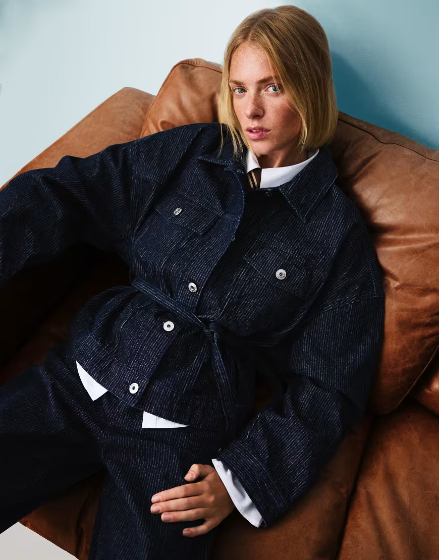 Bershka Textured denim jacket in blue-Navy | ASOS (Global)